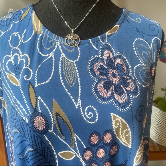 Papa Fashions Vancouver Floral Boho Shift Dress - Picture 4 of 14